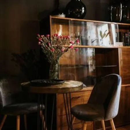 Mikro Czarne Studio Vintage *